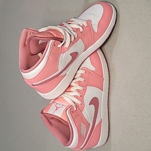 Air Jordan 1 Mid (GS)